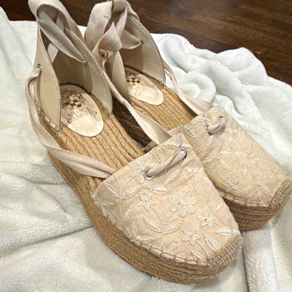 Y2K Vince Camuto Women’s Beige Floral Lace-Up Espadrille Wedge Sandals Size 8
